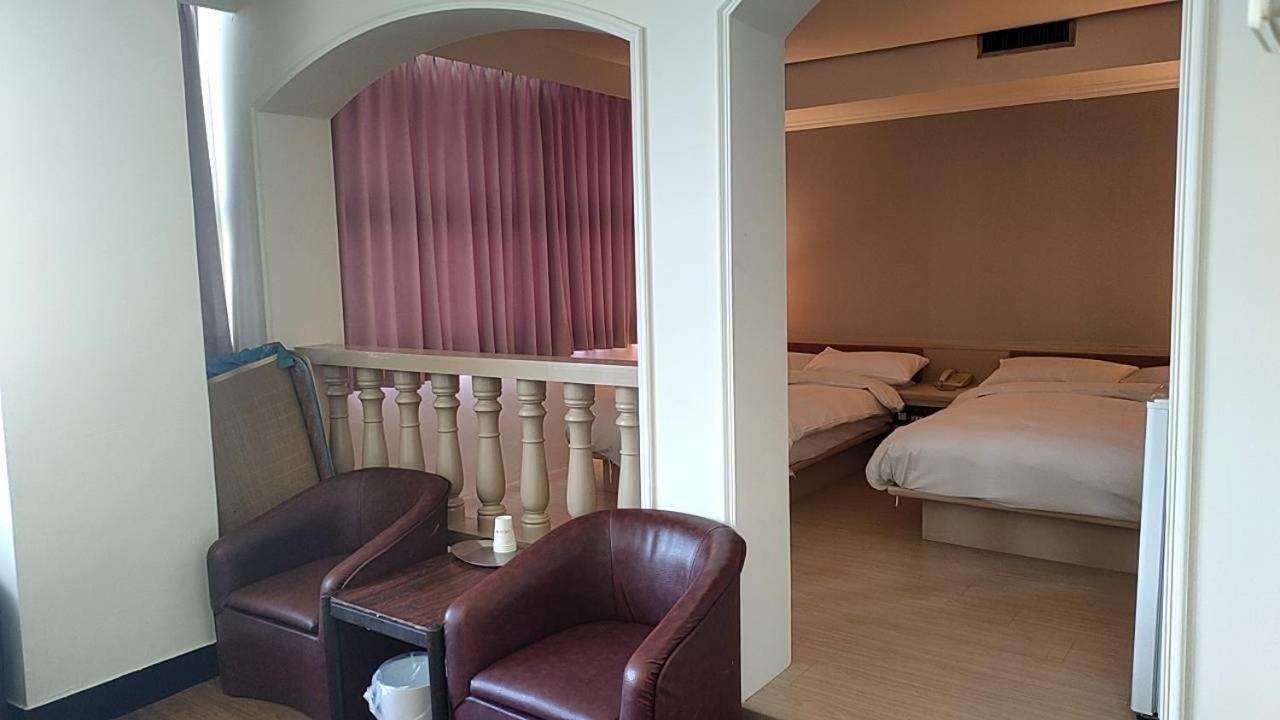DC Hotel Taichung Eksteriør billede